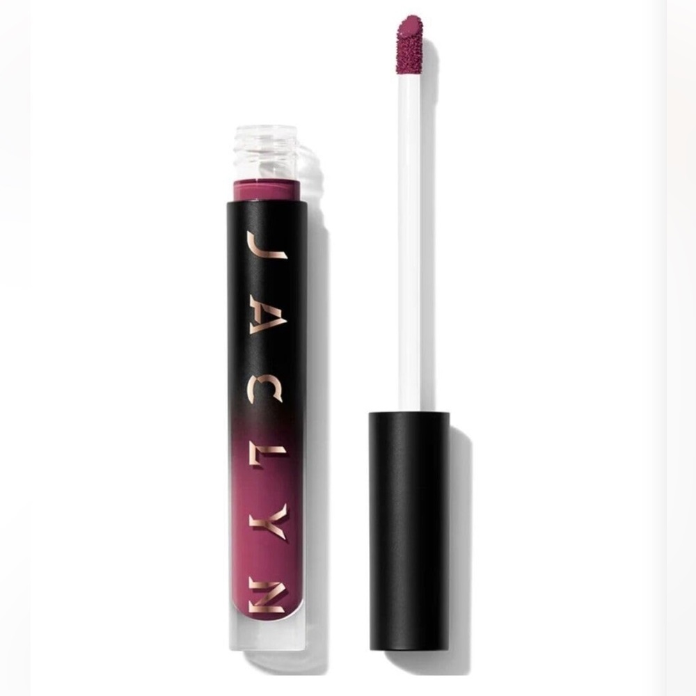 Jaclyn Poutspoken Liquid Lipstick